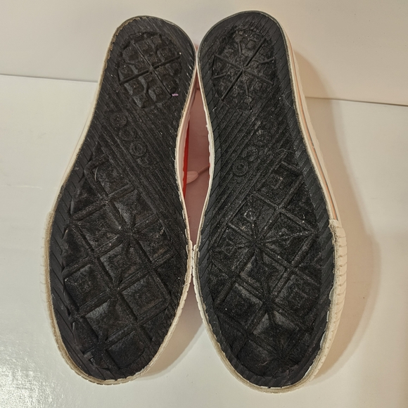 Miami Dolphins Women's Orange Sneakers - Picture 5 of 7